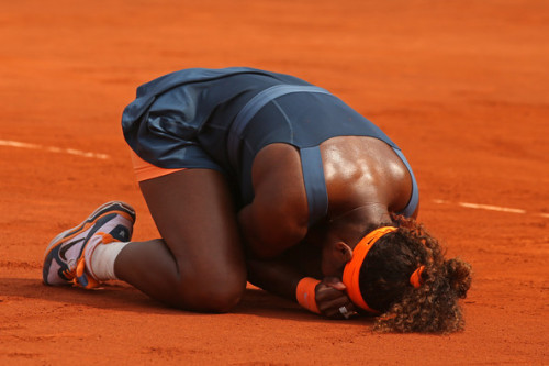 womenandsports: Serena Williams of United States of America holds the Coupe Suzanne Lenglen next to 