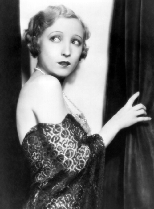 Bessie Lovehttps://painted-face.com/