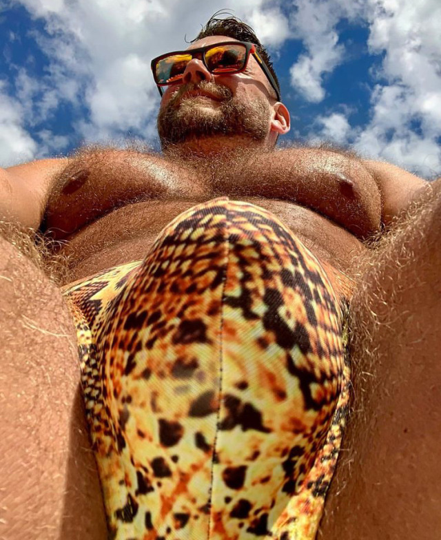 Otsobearoso:onlymendaddyhairy:🤪👃👃