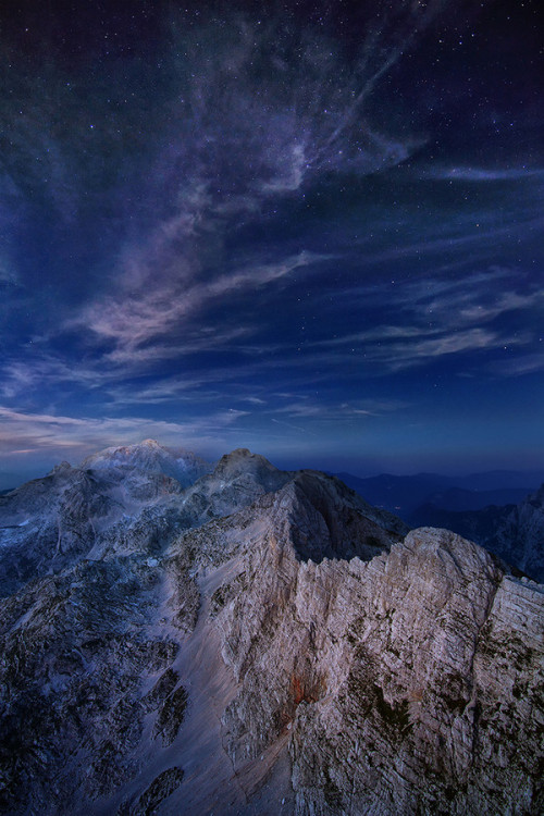 ponderation:Starry night above the Alps by Briski