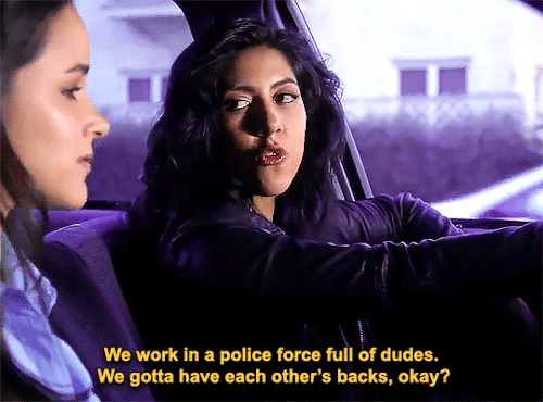 cheddarthefluffyboi: An iconic moment from every B99 episode: Sal’s Pizza 1x09