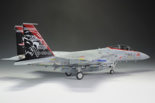 F-15J J.A.S.D.F. 60th ANNIVERSARY完成です。このカラーリングカッコいいですね。自衛隊のスペシャルマーキングはカッコいいのが多くて好きです。