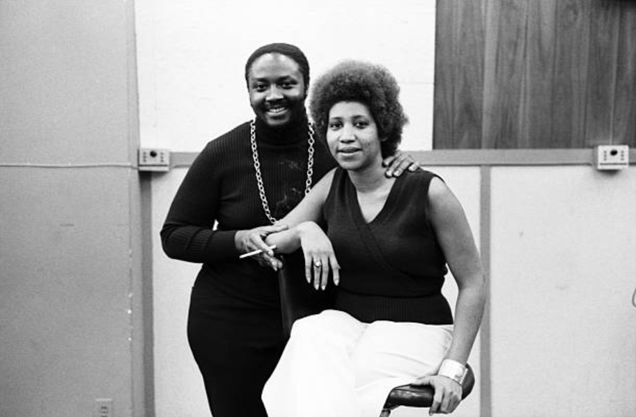 twixnmix:  Aretha Franklin and Donny Hathaway during a recording session at Atlantic