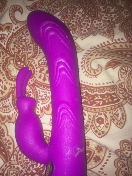 My moms creamy vibrator Nice.