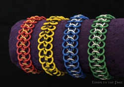 links-to-the-past:  Bracelets sporting Hogwarts