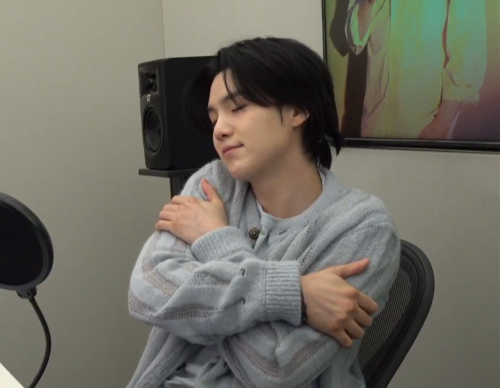 Reblog This And Give Me Your Favorite Boongi Pics. I NEED THEM.