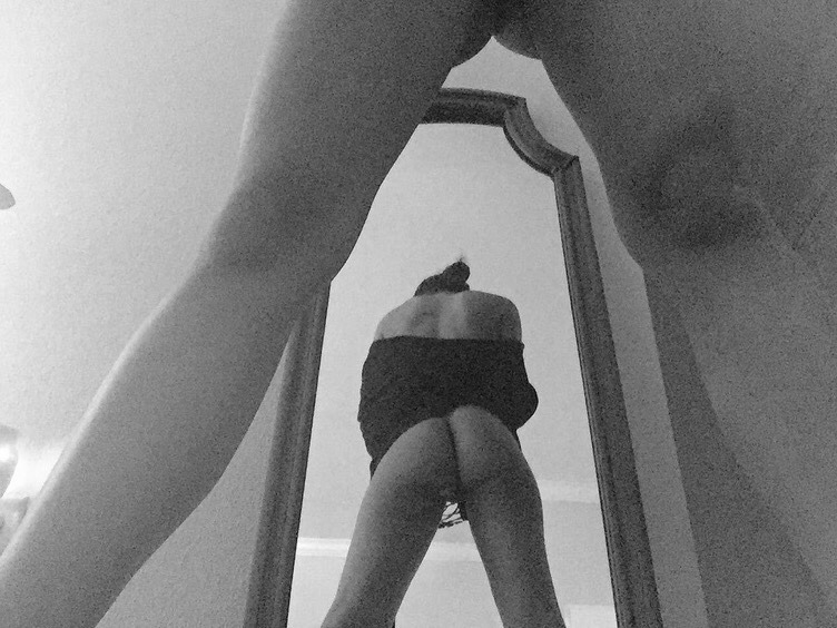 nuffsed69:  Freaky Slim Chick 😜