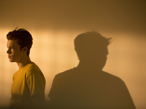 aurore59:Ian Gallagher and Mickey Milkovich | 5x07 “Tell Me You F**king Need Me”						[x]