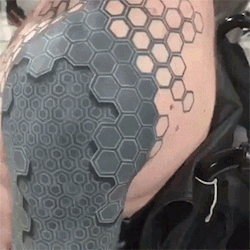 zoomine:  Insane tattoo