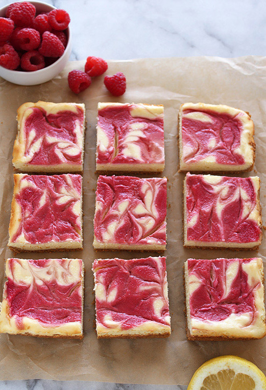 verticalfood:  Raspberry Lemonade Cheesecake Bars