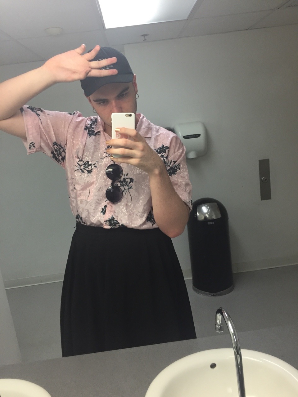 slouchers:  pastel goth revival 2016 