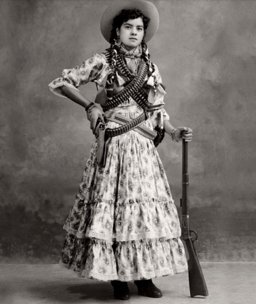 10tdm:Mexican Woman, 1914