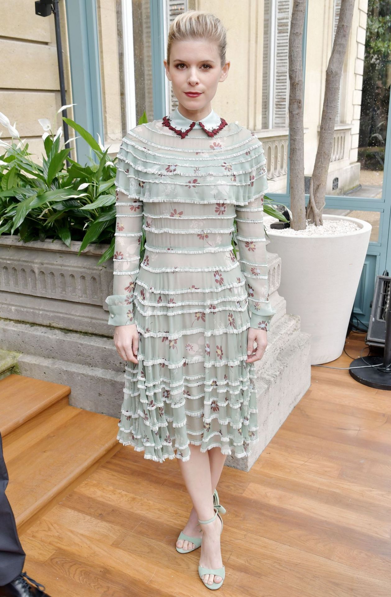hollywood-fashion:  Kate Mara in Valentino at the Valentino Fall 2017 show at Paris