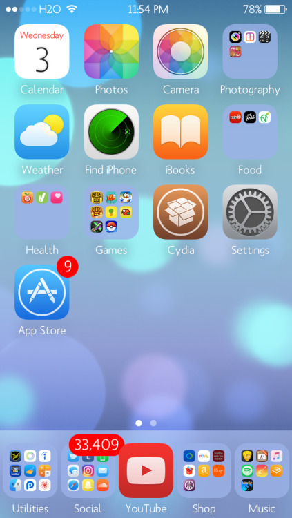 iswearimnotnaked:  pretty–gay:  iswearimnotnaked:  also ca we talk about how pretty my iPhone looks   listen,,, you gotta deal with your notifications… please im begging you  ok. this seems to be the reaction every single time someone sees my phone