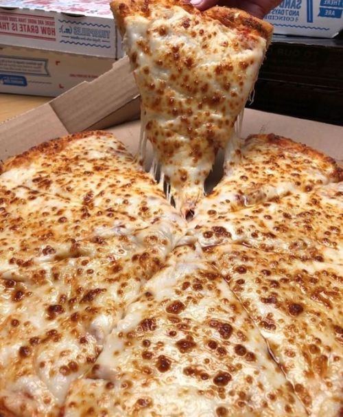 yummyfoooooood:Cheese Pizza