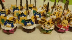 chazzfox:  roryobasan:  Taibani Cupcakes