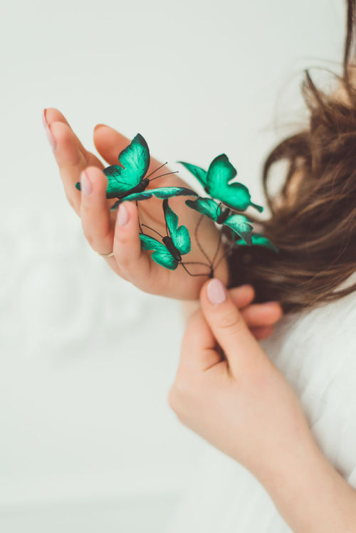 drumcorpsanatomy:  culturenlifestyle:  Polymer Based Hair Accessories Look Like Real Life Flying Butterflies by Iryna Osinchuk-Chajka Ukrainian artist Iryna Osinchuk-Chajka from Eten Iren creates exquisite jewelry, which accurately mimics the shape and