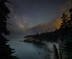 tulipnight:  Milky Way in Acadia by Nate Levesque 