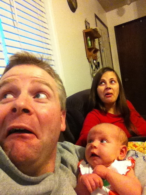 mommypage:  pbsparents:  Things to do with your newborn: 1. Take selfies. 2. Repeat. Source: Redditor EWW3  This is great!  