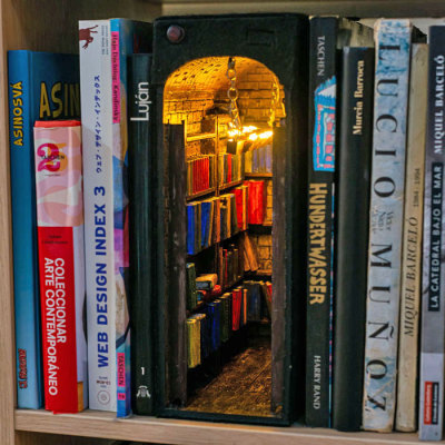 Design, Print And Paint A Small Shelf To Decorate Shelves