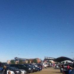 Blue skies and country music. Gillette Stadium