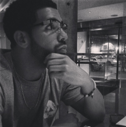 badgaldodo:  Drizzy × Glasses