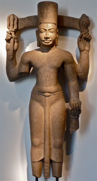 arjuna-vallabha:Harihara, Vishnu and Shiva joined, pre Angkor, 7th/8th century, Cambodia