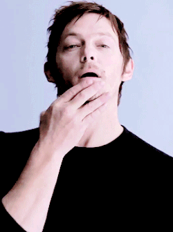 reedusgif:  ► reedusgif’s cute reedus gifs [29/?]