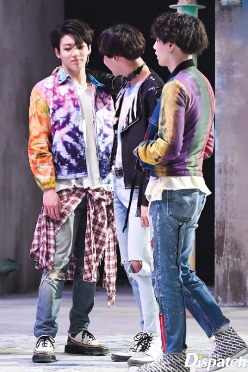 [DISPATCH] BTS FAKE LOVE Music Video Behind!