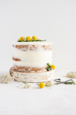 sweetoothgirl:  earl grey cake with raspberry filling and vanilla german buttercream  