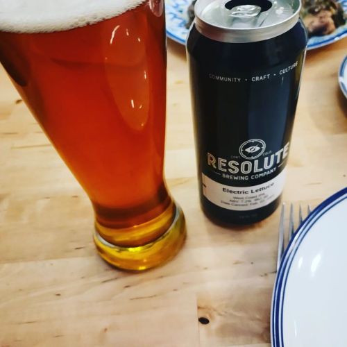 A little Electric Lettuce by Resolute Brewing to go with dinner. Truly a West Coast IPA. In your fac