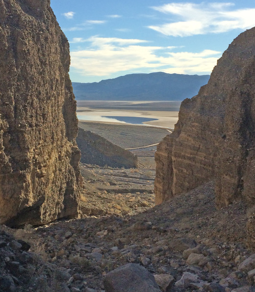 americangeophysicalunion:Dear everyone,January in Panamint Range, California is quite lovely. The te