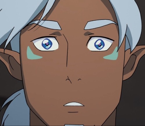 writterings:here have some pics of young king alfor because wow i think i’m in love with him