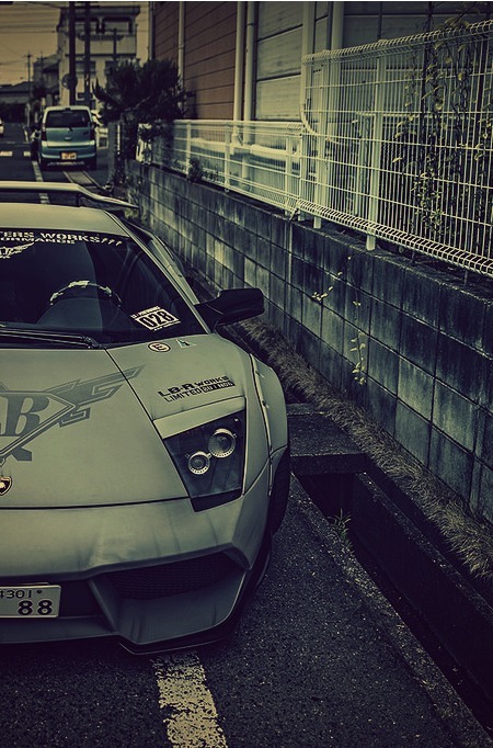 dreamer-garage:LibertyWalk Murcielago LP640 (via)