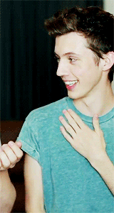 troye-sugg:  (x) 