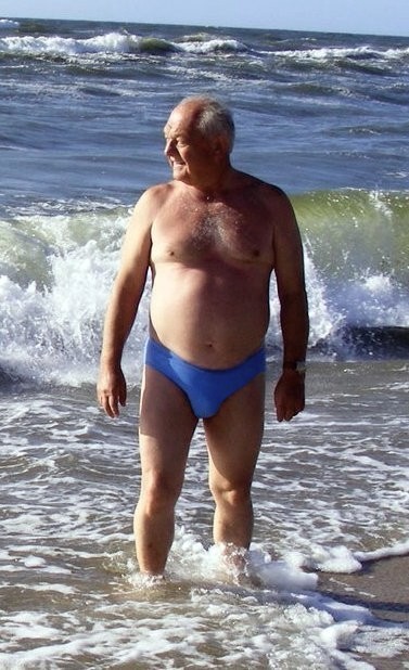 dirtyoldpops11:Here’s a link to my live cam if you care to join me: WATCH NOW Very sexy and pa