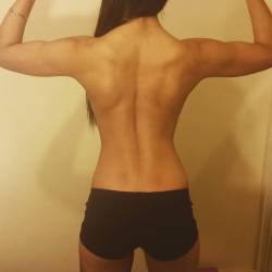 melaniee-x:  Gains 💪 #makingthosegains #bikinicompetitor #fitnessjourney #bikinimodel #shredding #gymjunkie #fitness #motivationmonday #babygotback #backgains #backsesh #musclemaniaau #inbansw #potd #progress #strong #bikinibod #fitnessfreak #booty