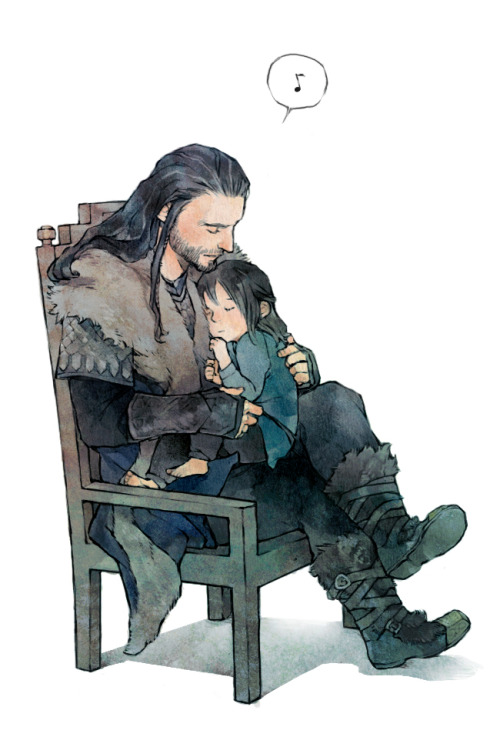 lanimalu:Imagine Thorin singing lullabies for his nephews. ♥