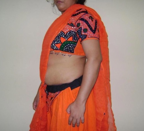 prythm:  Desi Bhanhi showing her new dress ¼ Follow http://prythm.tumblr.com/ for more… KIK: Prythm