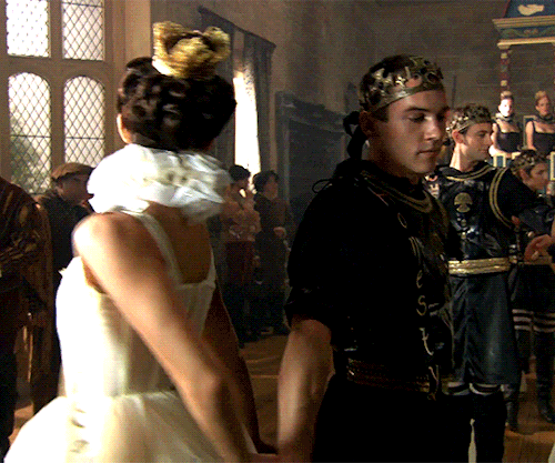 kathrynhoward:THE TUDORS (2007-2010)requested by anonymous
