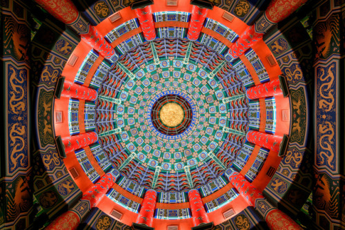 Inside the Temple of Heaven by TheTimeTheSpace So, here’s a shot I’ve seen done a bunch but never at