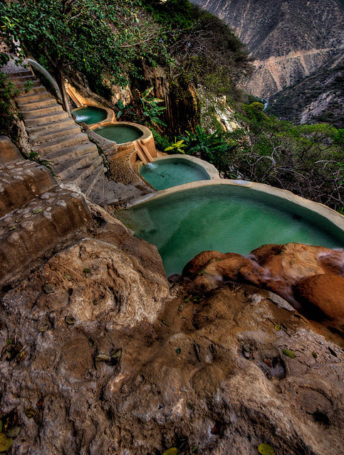 visitheworld:  Hot water springs at Grutas de Tolantongo, Hidalgo, Mexico (by Luisus