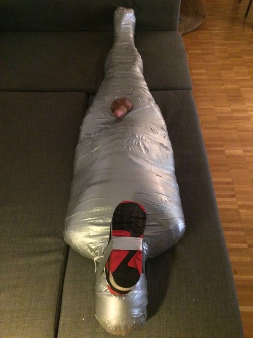 https://lovetapebondage.tumblr.com/post/162527594911