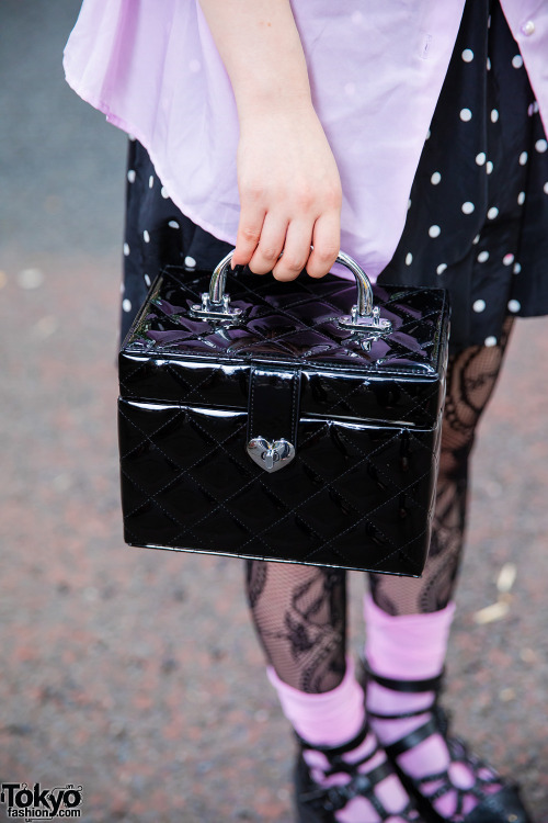 tokyo-fashion: 19-year-old Japanese fashion school student Kaede on the street in Harajuku wearing a