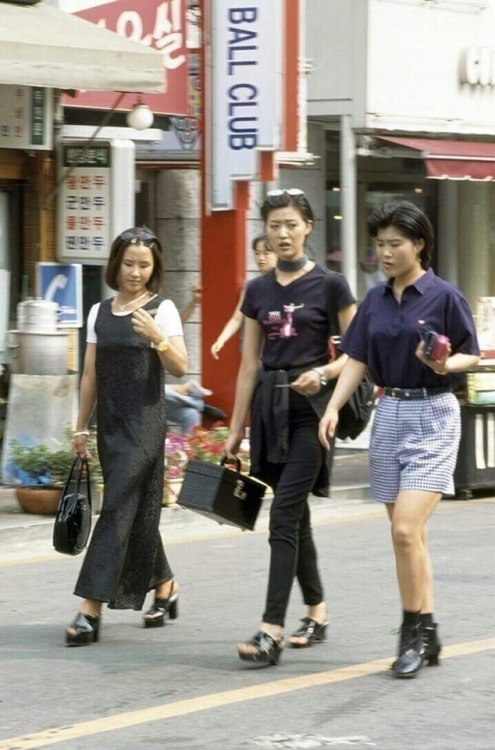 lostinhistorypics:South Korea, 1990