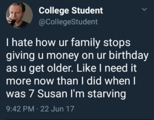 rosesandstilettos:  peachy-fuckin-keen: I’m literally. Crying.  Susan, I’m starving