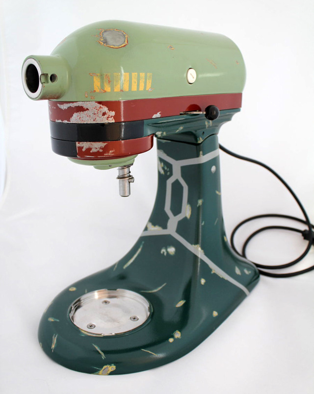 jenari:  laughingsquid:  Custom Boba Fett KitchenAid Mixer  My former little would