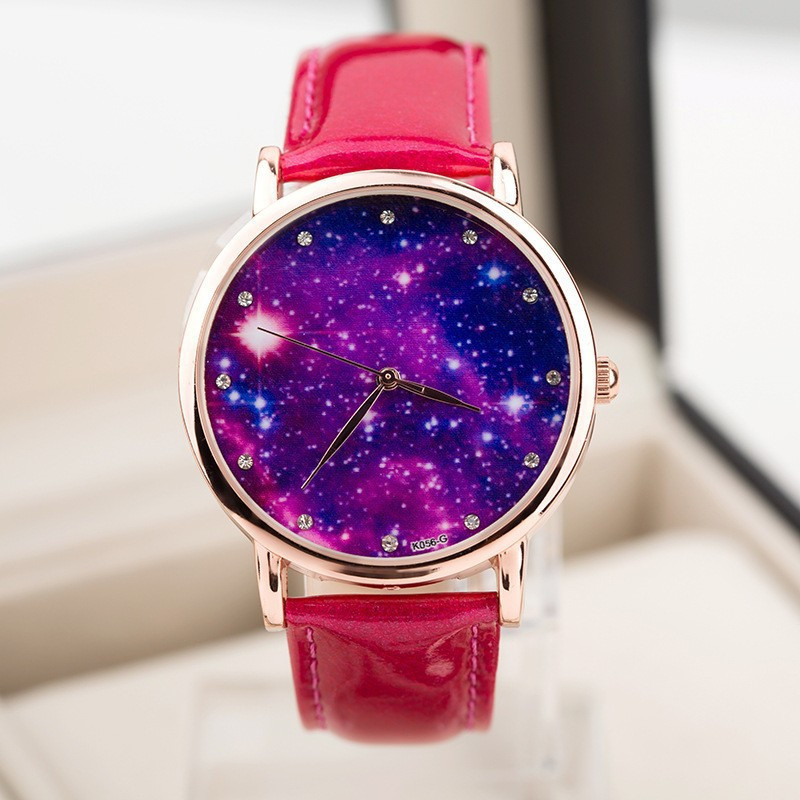 asutoraru96:  hiddenforestgirl86:  lovenowar:  A beautiful watch with galaxies right