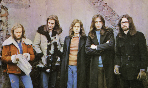 soundsof71:Genesis, 1971. Their best music was in front of them, but they’d never have hair this awe