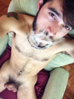 skylar-denim95:  Chilling, smoking a blunt naked. Who wants to join me? (;